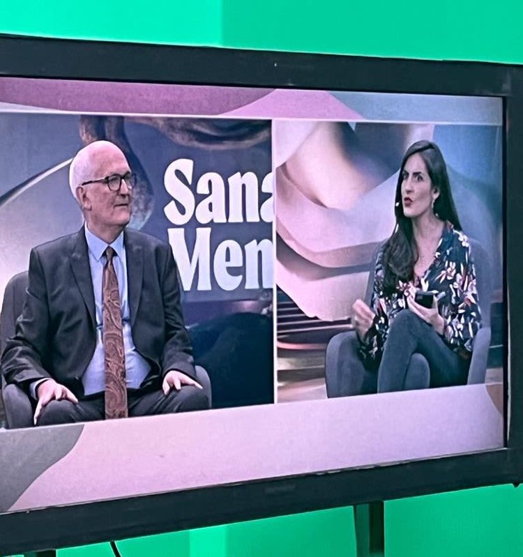 Chris Ruane appears on CNN programme Sana Mente, with interviewer Paloma Avila